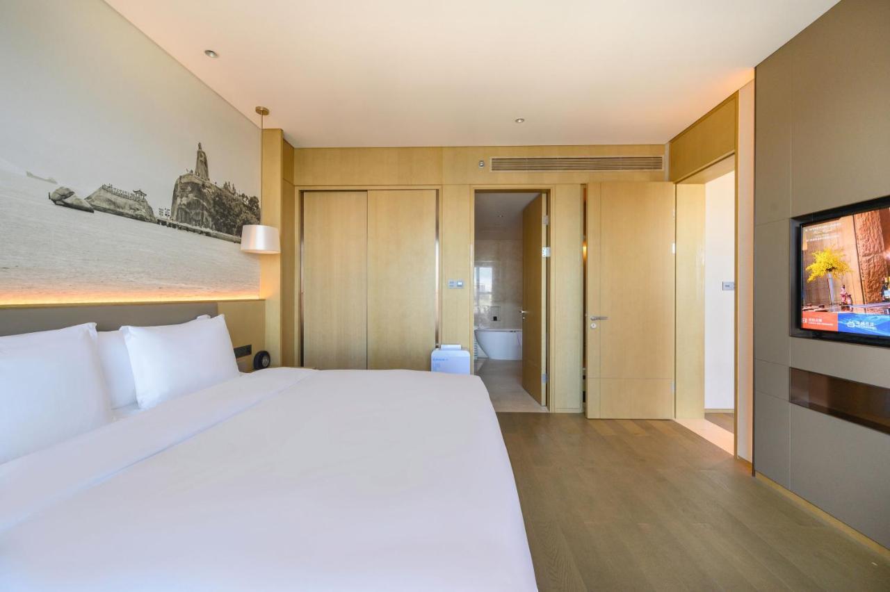 Wyndham Grand Plaza Royale Yuzhou Xiamen Wuyuan Bay Hotel Exterior photo